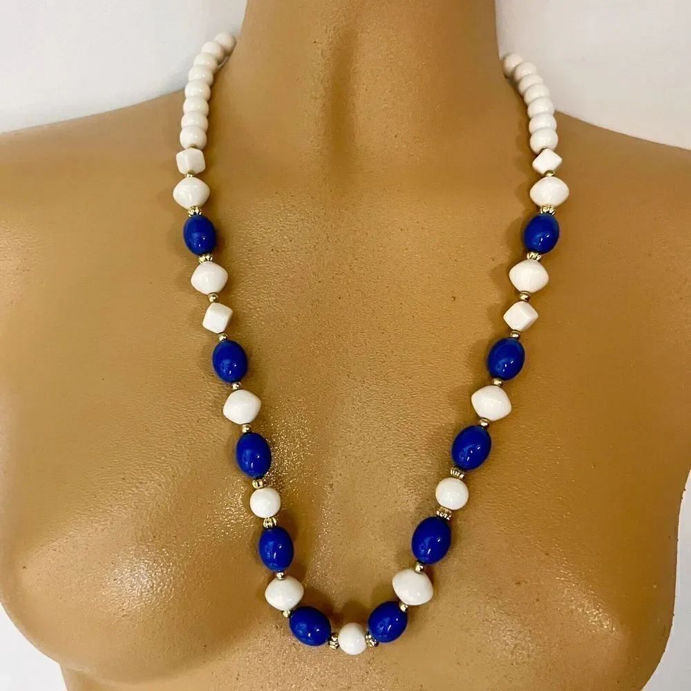 Vintage Lucite Necklace Blue White Gold Beads Chunky Beaded 24“ 4654